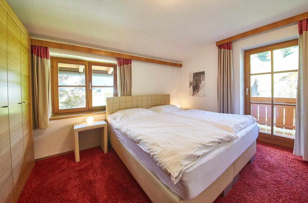 Holiday Lodge Felix ซาลบาคฮินเทอร์เกลมม์ ภายนอก รูปภาพ