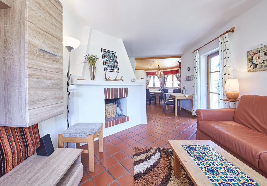 Holiday Lodge Felix ซาลบาคฮินเทอร์เกลมม์ ภายนอก รูปภาพ